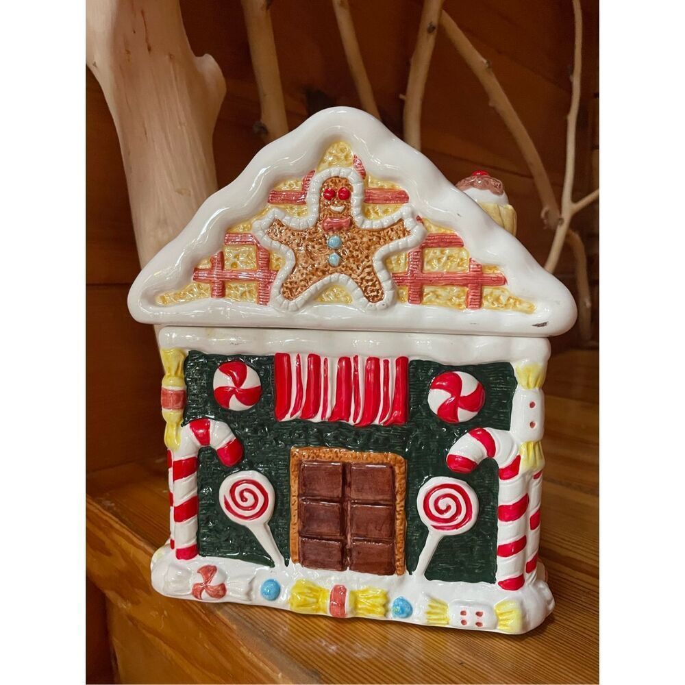 Christmas World Bazaar Ceramic Ginger Bread House Cookie Jar Vintage